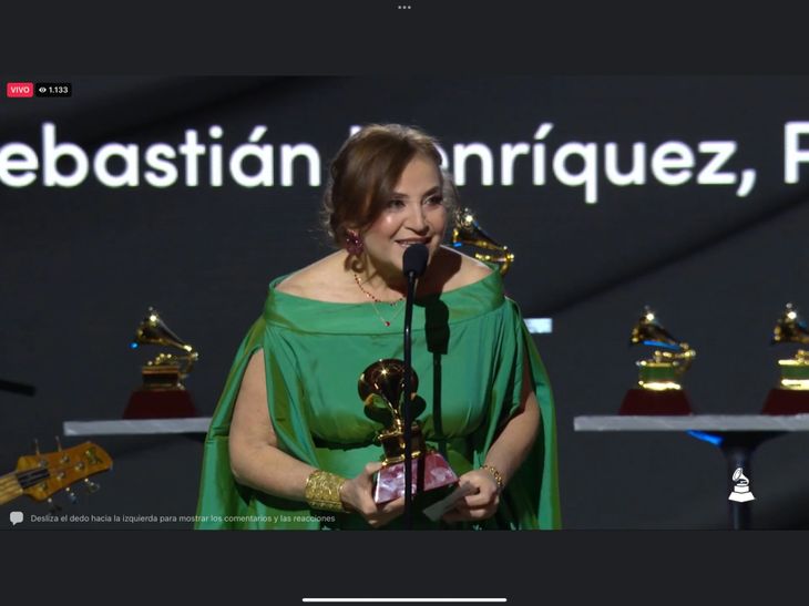 ¡Orgullo nacional! Berta Rojas logra dos Grammys para el Paraguay