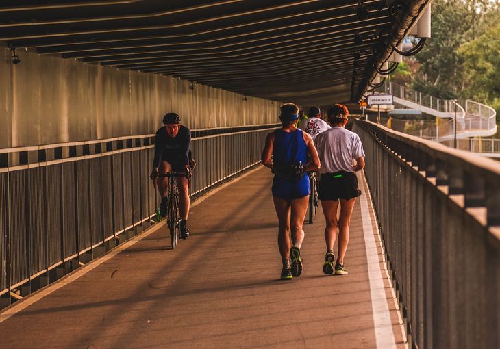 Caminatas diarias de 11 minutos reducen la muerte prematura, según un estudio
